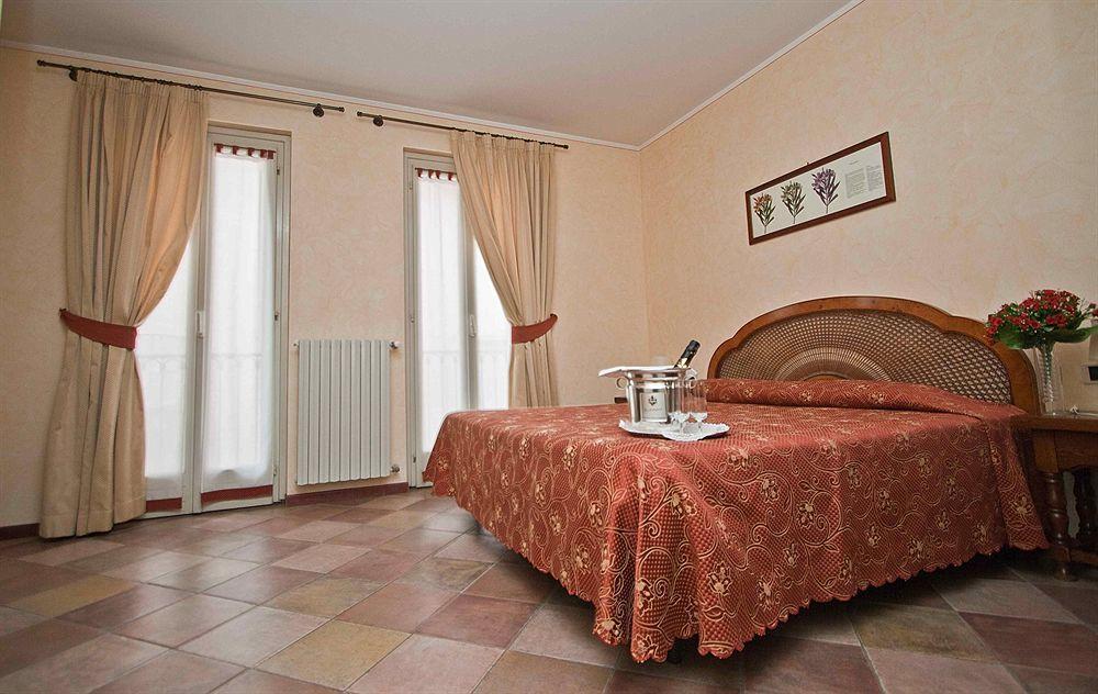Hotel Aquadolce Вербания Екстериор снимка