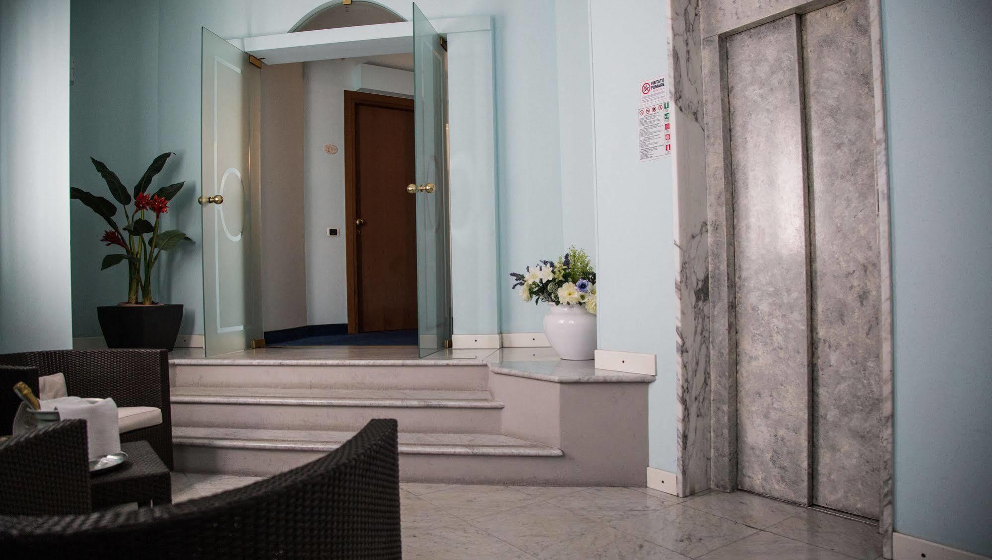 Hotel Aquadolce Вербания Екстериор снимка
