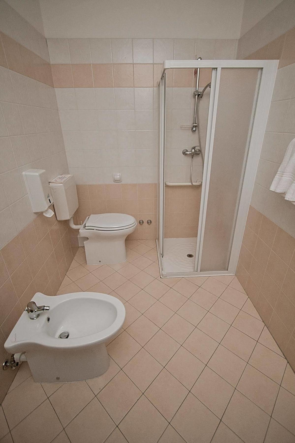 Hotel Aquadolce Вербания Екстериор снимка