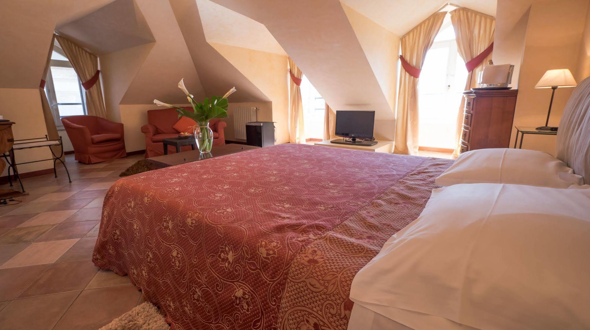 Hotel Aquadolce Вербания Екстериор снимка