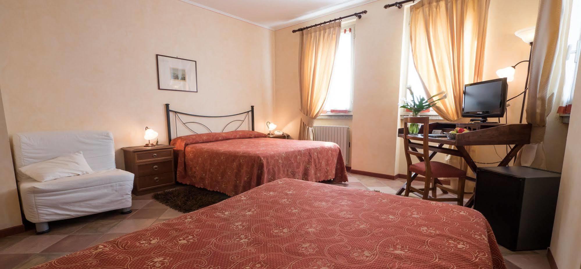 Hotel Aquadolce Вербания Екстериор снимка