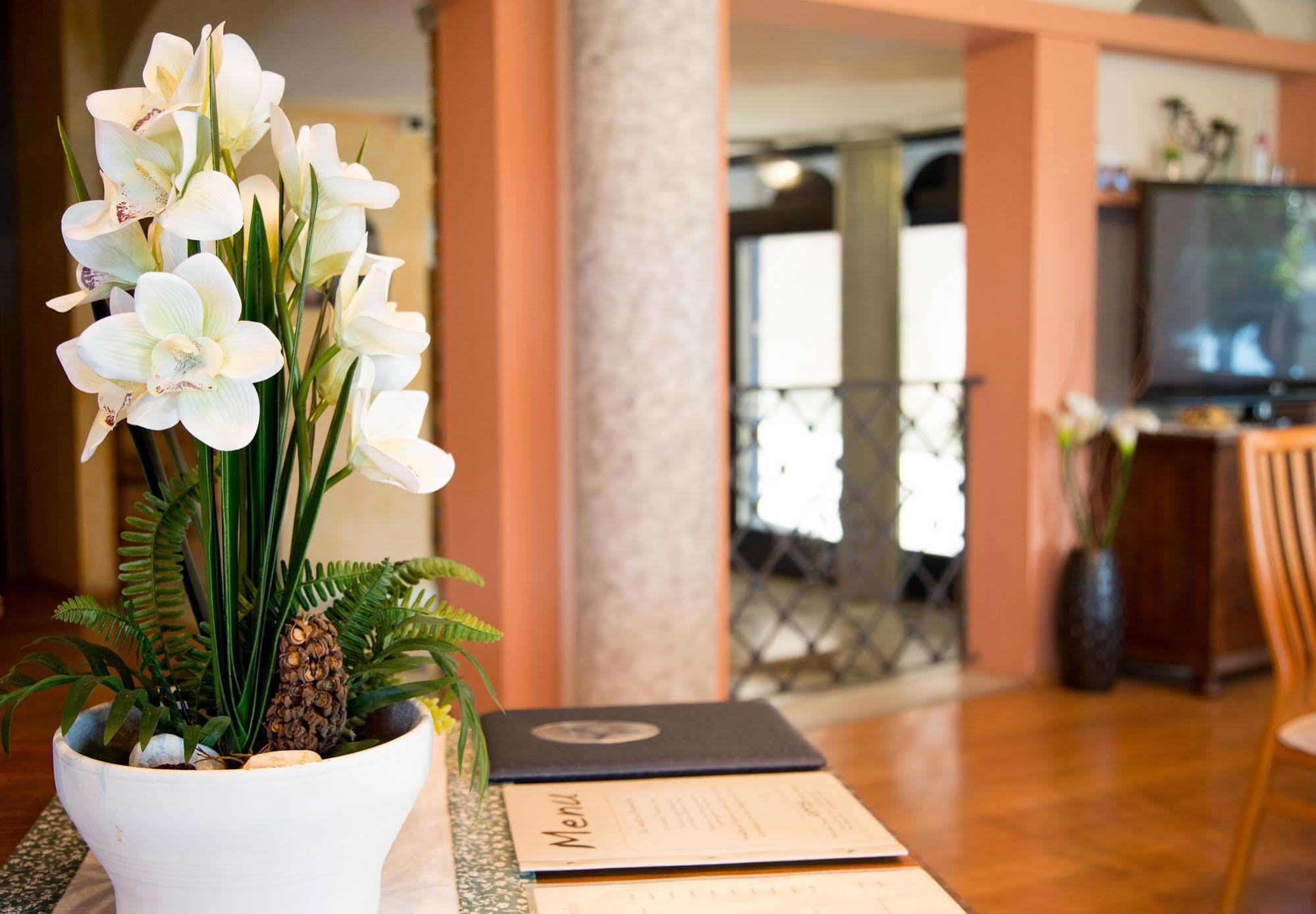 Hotel Aquadolce Вербания Екстериор снимка